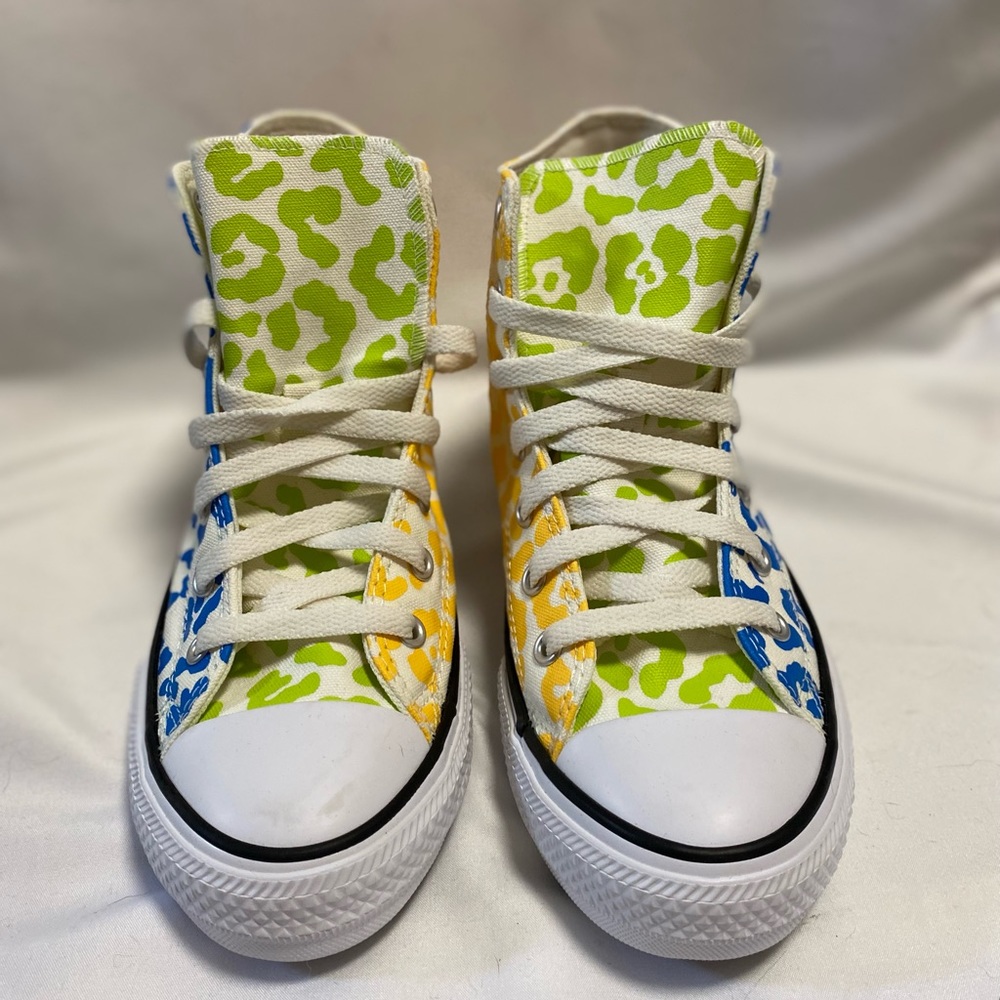 Youth Multicolor Converse NWOT